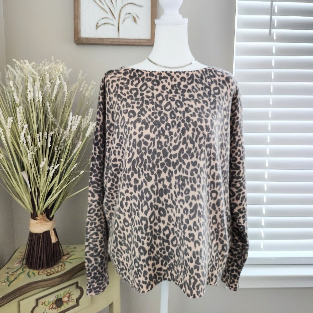 NWOT - 360 Cashmere Boat Neck -Oversized Sweater - Animal Print - Small